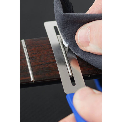 How to Clean and Condition a Rosewood Fretboard on a Guitar, Bass and other  String Instruments 