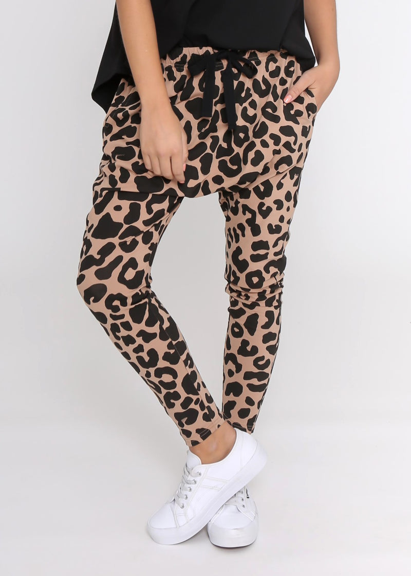 leopard jogger