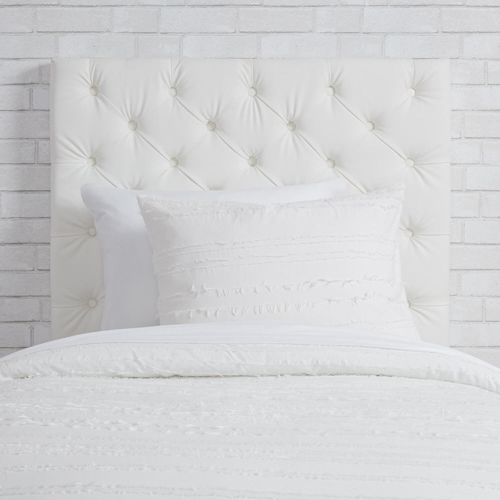 white tufted headboard queen