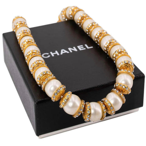 Designer costume jewelry - Chanel pearl necklace