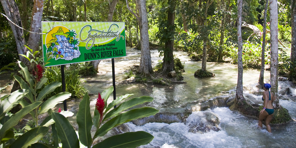 bigstock-OCHO-RIOS-JAMAICA--MARCH---80957126