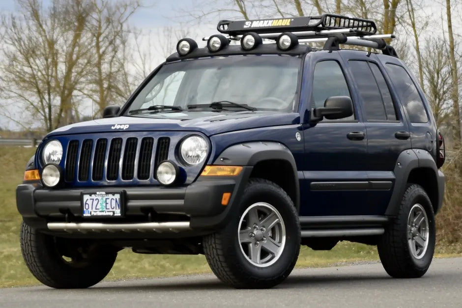 Front view Jeep Liberty kj Blue