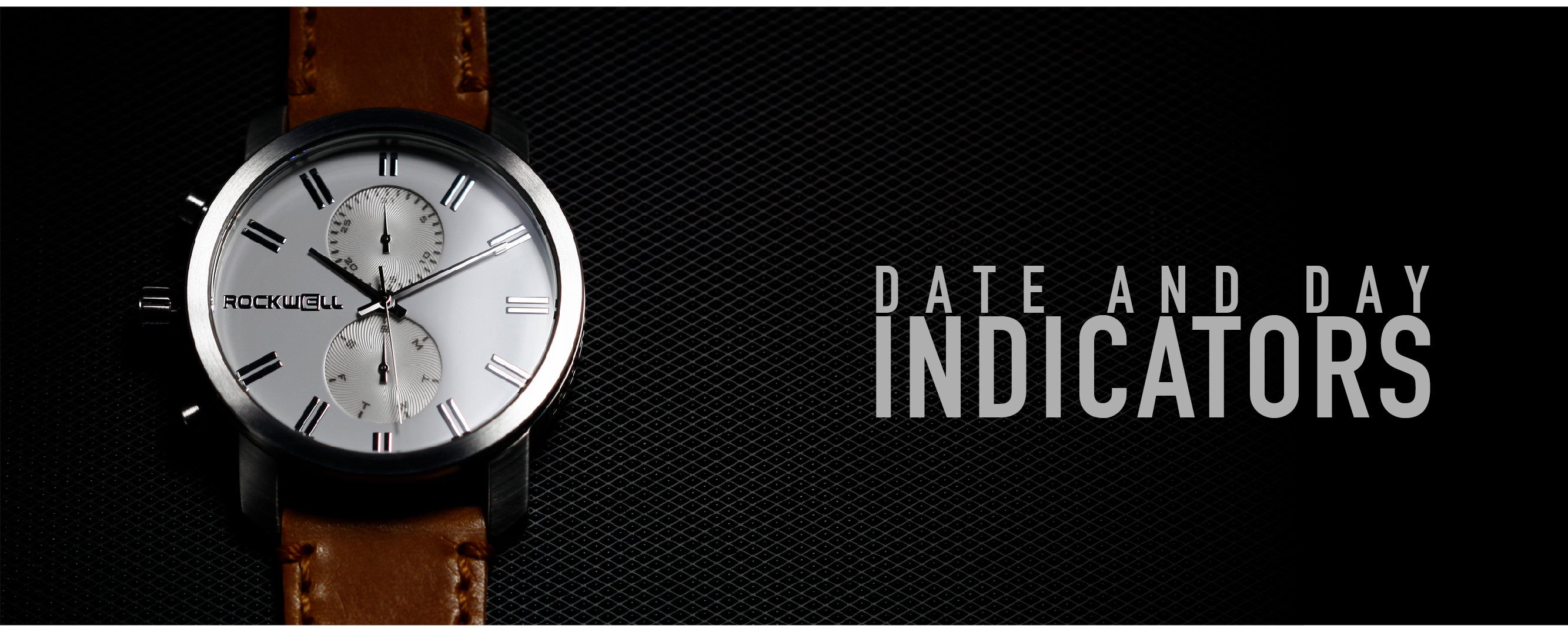 day and date indicators on the apollo watch