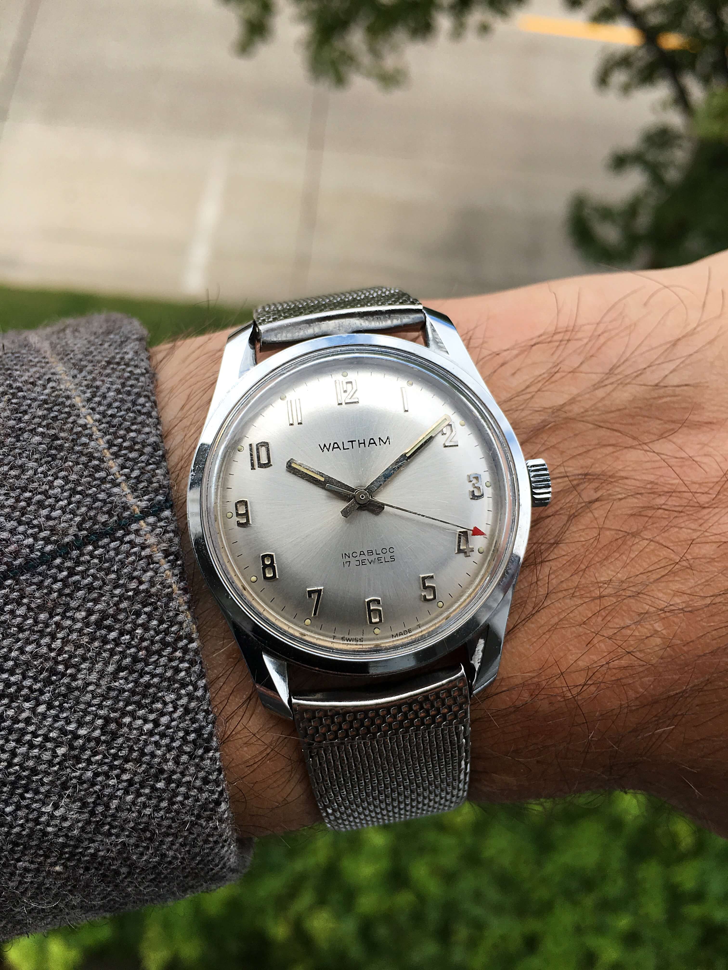 watchsteez.com – 1960s waltham b-067 