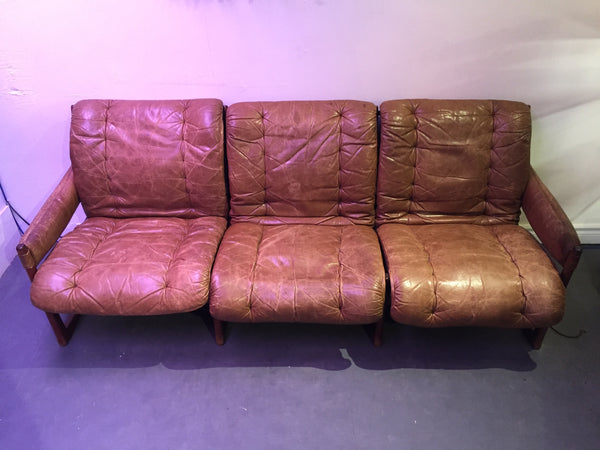 How to Restore A Sofa With Re-Colouring Balm 