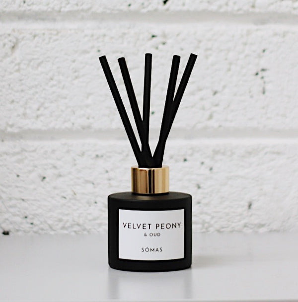 Velvet Peony and Oud Reed Diffuser