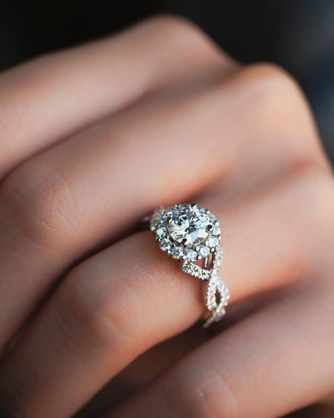 Round Diamond Twisted Halo Engagement Ring