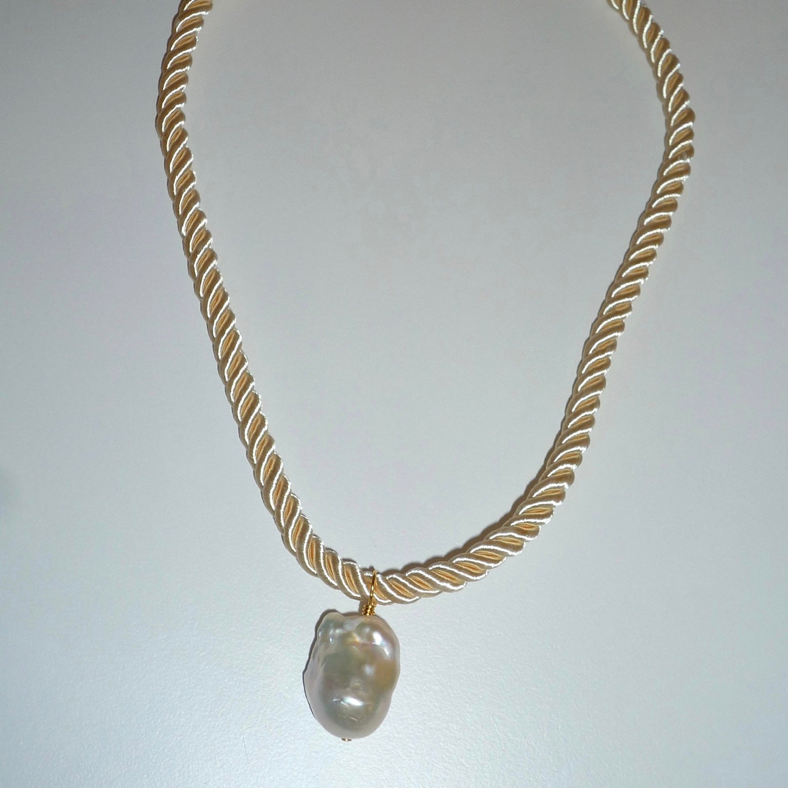 Image of Cream Corsica Necklace