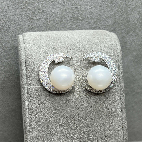 Freshwater Pearl & sterling silver crescent moon earrings 