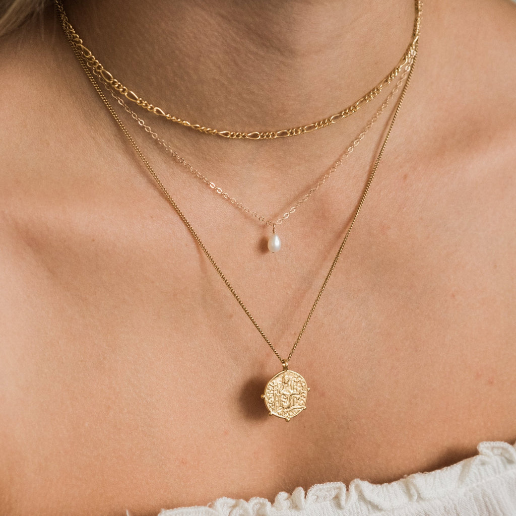 How to Keep Your Necklaces from Tangling, Simple & Dainty