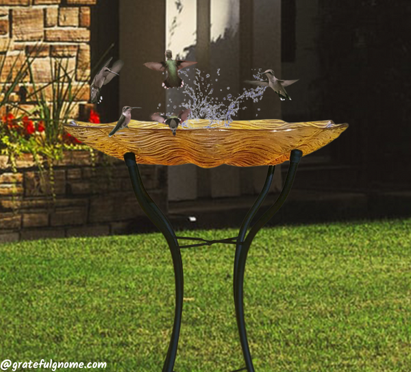 Attract Birds With Beautiful and Colorful Bird Baths