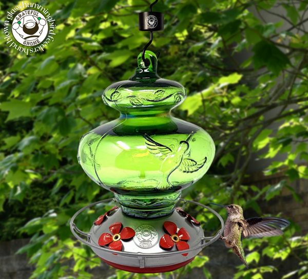 Attract Hummingbirds With Beautiful And Unique Hummingbird Feeder