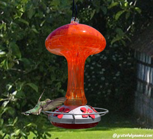 Red Speckled Mushroom Hummingbird Feeder 