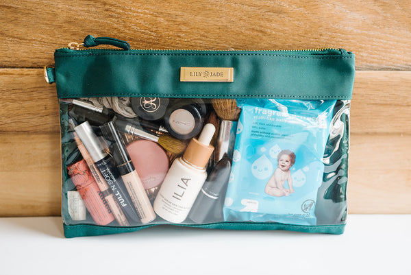 Evergreen packing case; makeup bag holder
