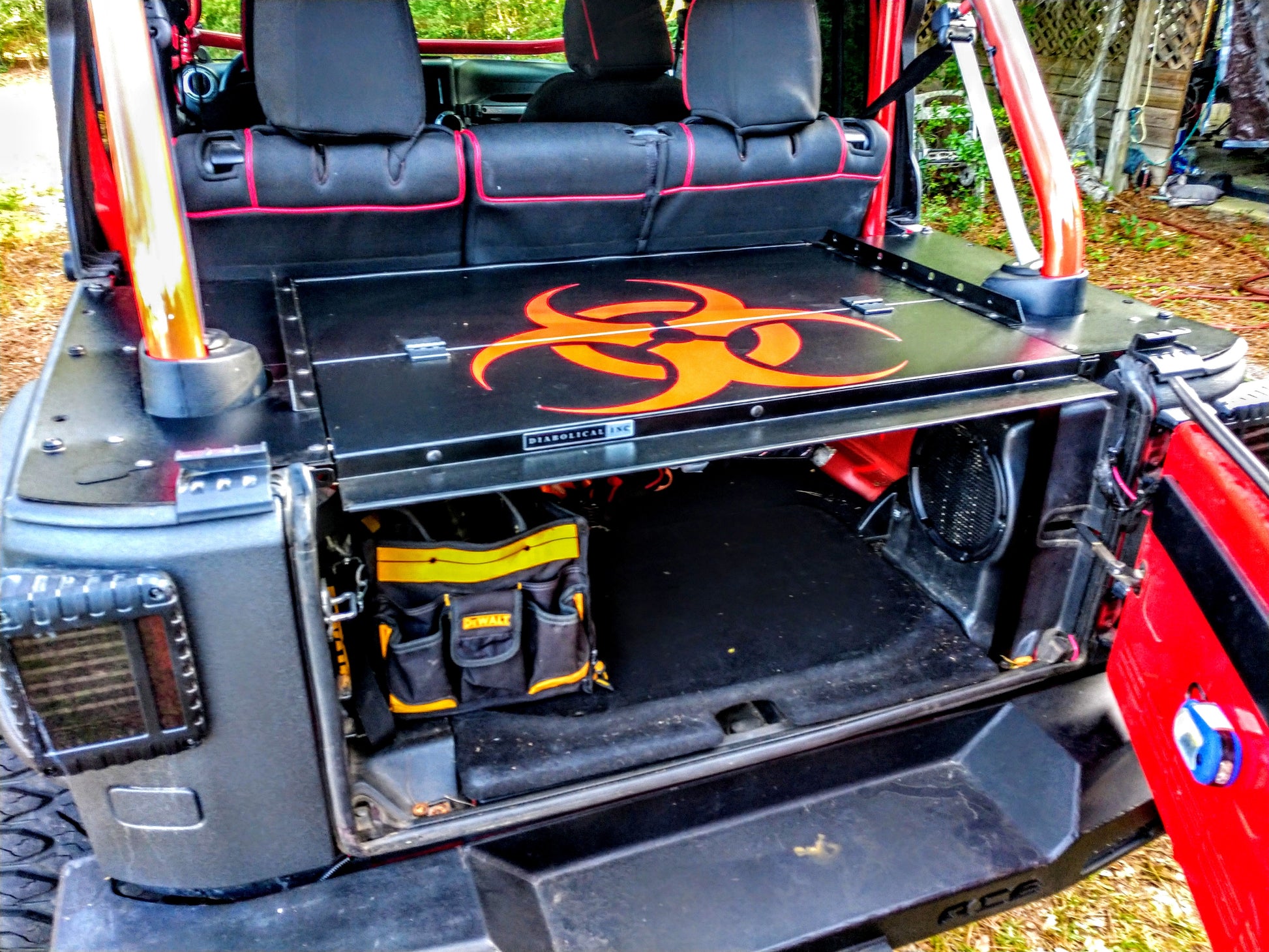 4 Door Jeep Wrangler JLU Cargo Security Enclosure System – Diabolical Inc