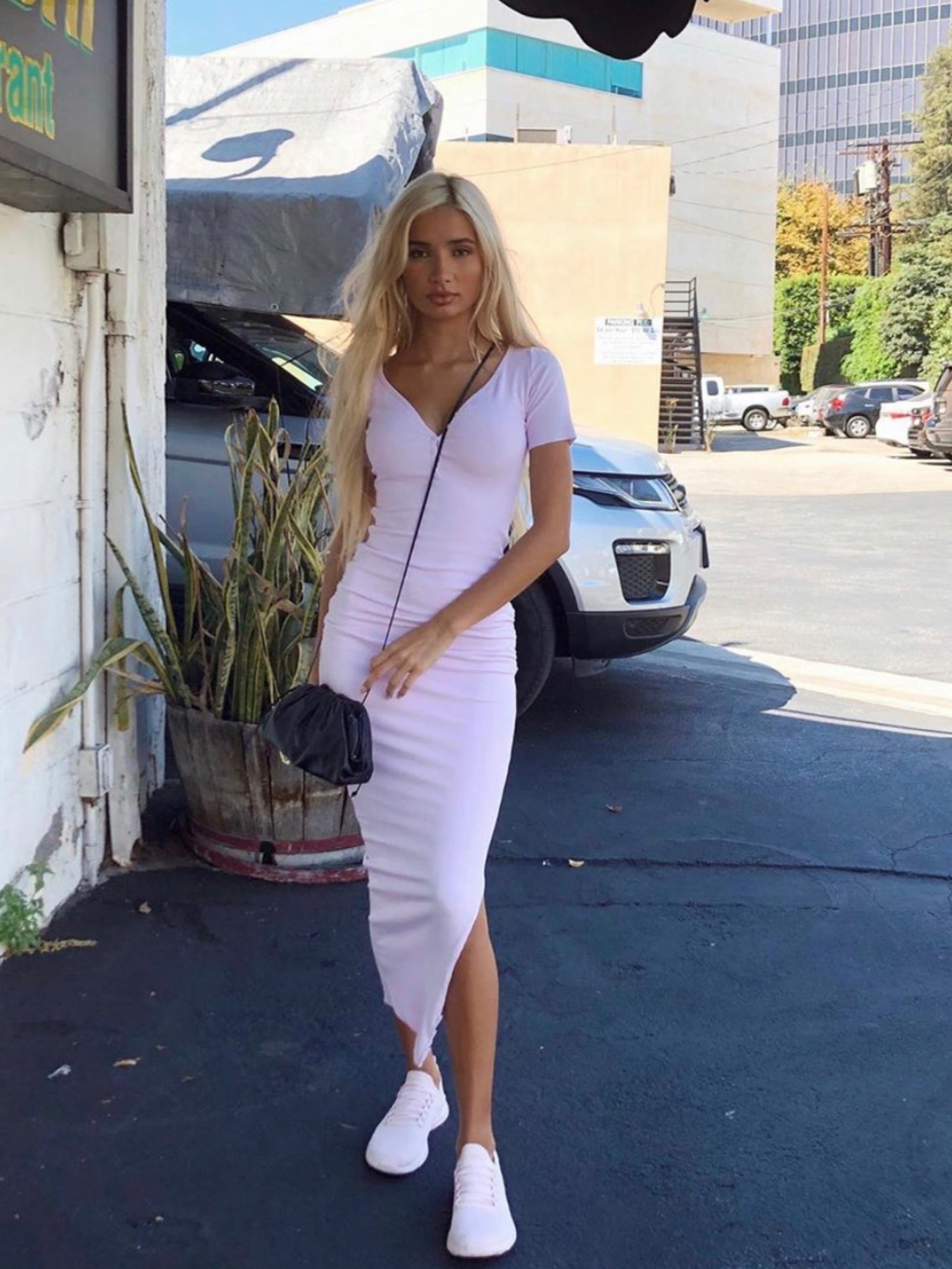 STAPLE-AND-HUE - Melrose Maxi - Peony - Pia Mia - Pia Mia Perez - Staple & Hue - Celebrity Fashion - Luxe - Basics - Kylie Jenner - Khloe Kardashian - Kourtney Kardashian - Sofia Richie 