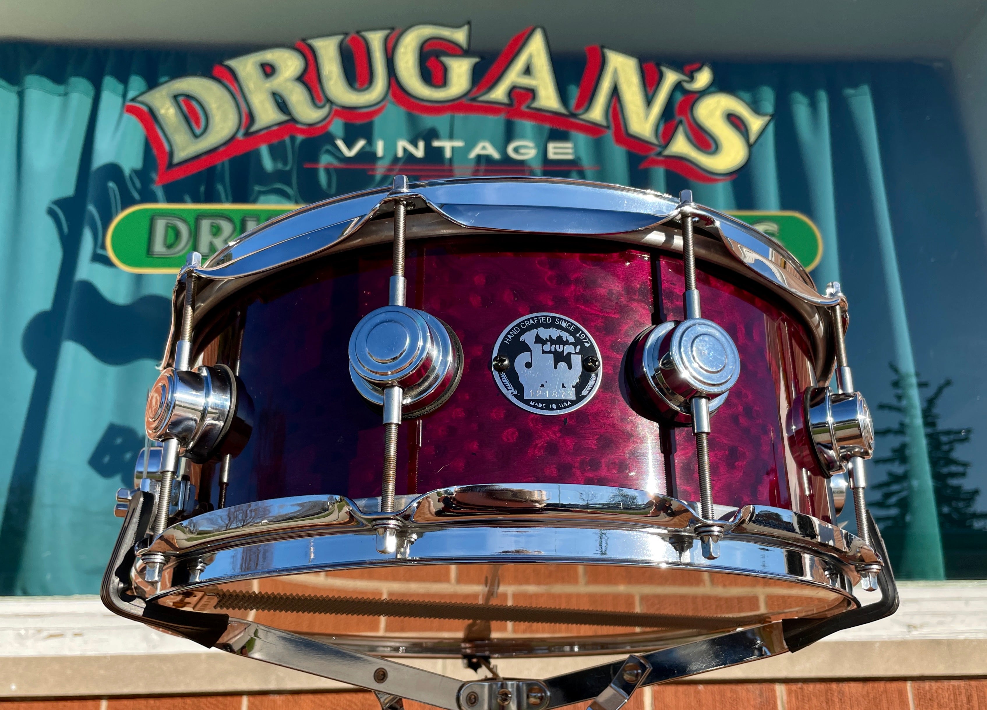 Canopus 6.5x14 Neo Vintage M2 Snare Drum Merlot Glitter – Drugan's