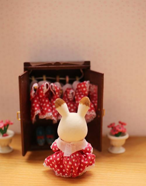 sylvanian families wardrobe