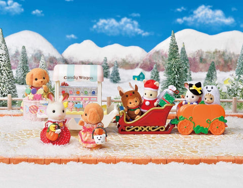 Sylvanian Families Sleigh Candy Wagon, Halloween connecting to each other