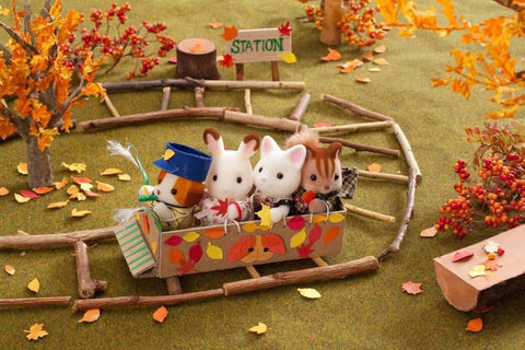 Sylvanian FAmilies carboard box train