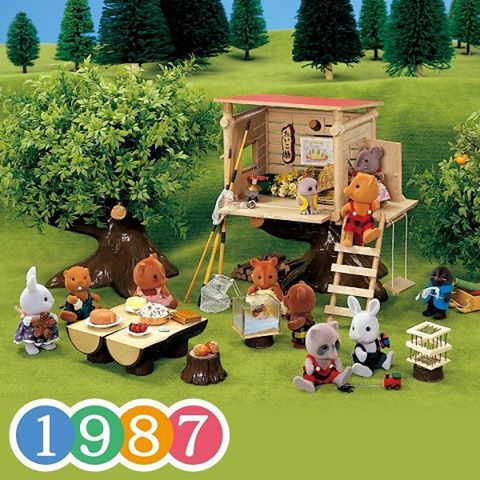 Sylvanian Families early vintage 1980's Treehouse