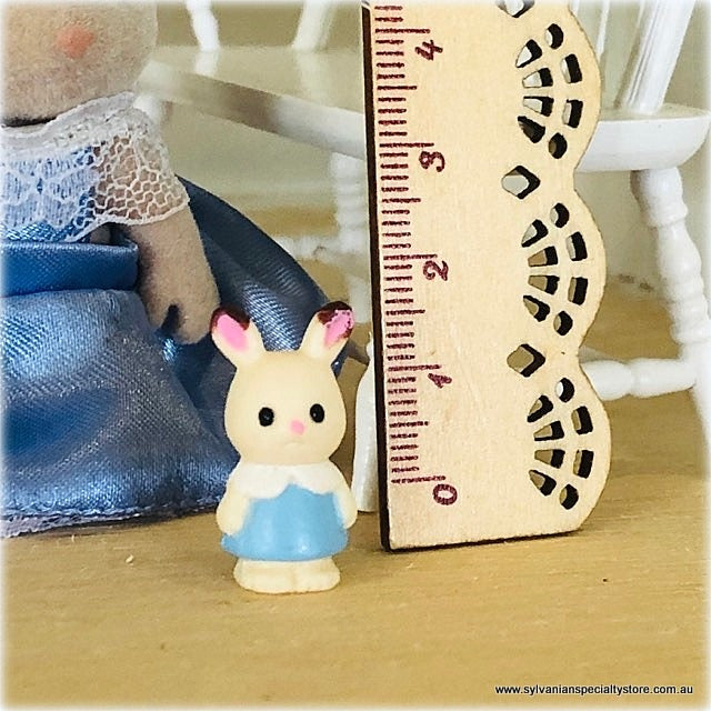 sylvanian families figure size in cm