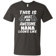 This is What an Awesome Nana Looks Like Men’s V-Neck T-Shirt