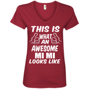 This is What an Awesome Mi Mi Looks Like Ladies’ V-Neck T-Shirt
