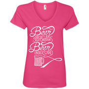 Beer Doesn’t Ask Silly Questions Beer Understands Ladies’ V-Neck T-Shirt