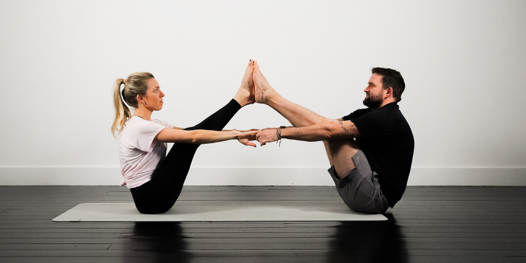 8 Couple Yoga Poses To Try This Valentine's Day | WEDOYOGA Blog