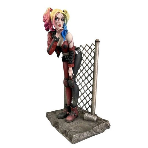 dc comics harley quinn figure