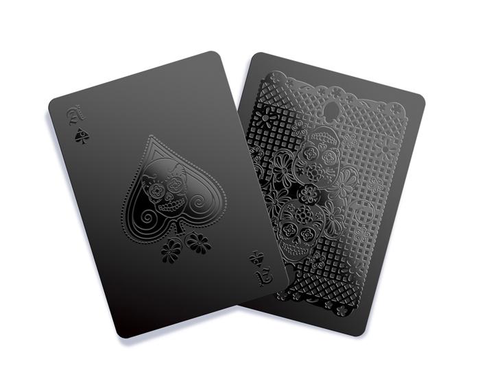 https://cdn.shopify.com/s/files/1/1783/5895/products/monochromatic-black-playing-cards-playing-cards-gent-supply-co-423724_1600x.jpg?v=1621029234