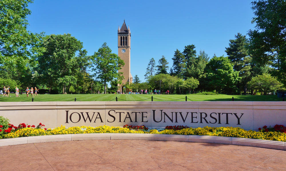 Iowa State Packing List What to Bring on Move In Day UNISUP