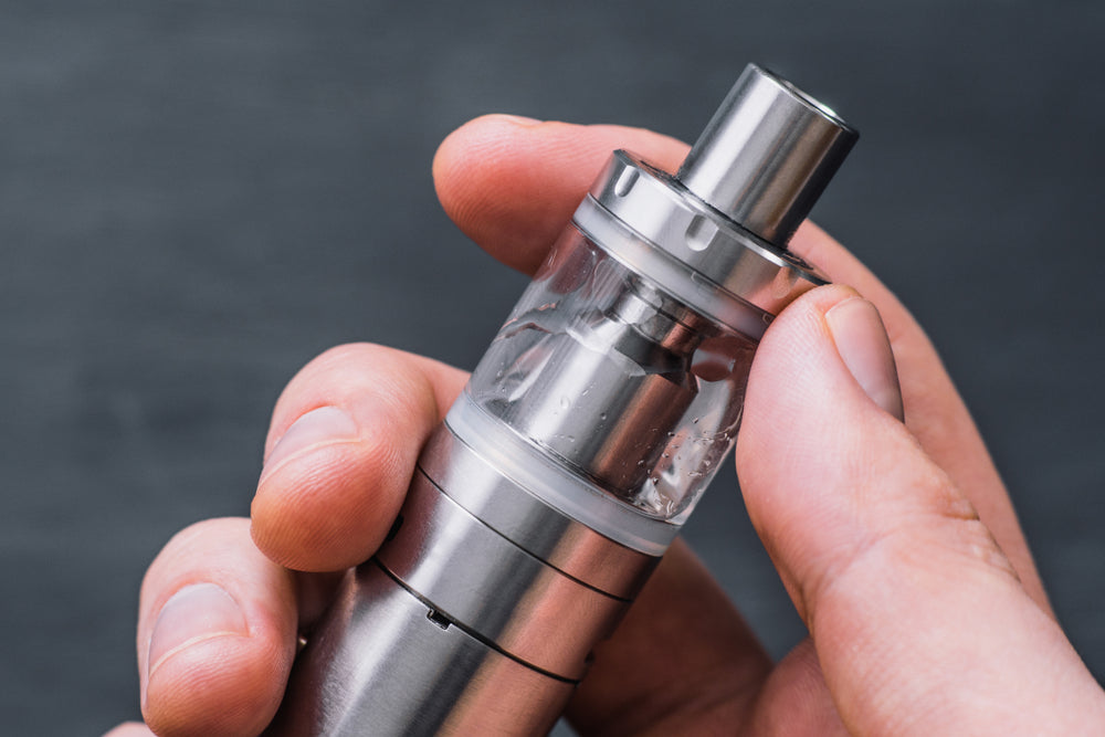 The Differences Between Top Fill and Bottom Fill Vape Tanks