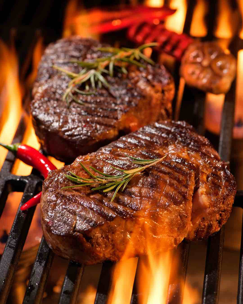 https://cdn.shopify.com/s/files/1/1785/5627/t/60/assets/grilling_the_steak-1684963228375_1000x.jpg?v=1684963229