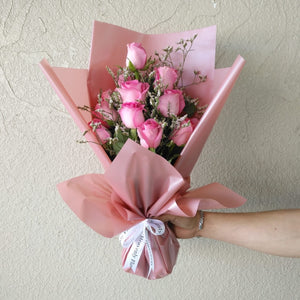 12 pink Roses Bouquet