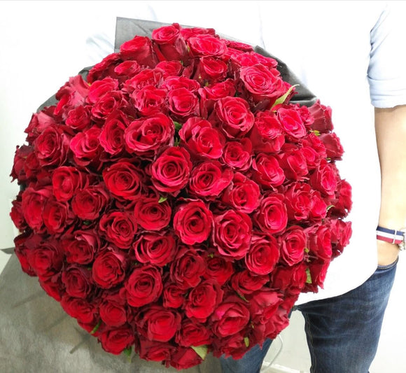 150 Red Roses Bouquet Delivery in Dubai