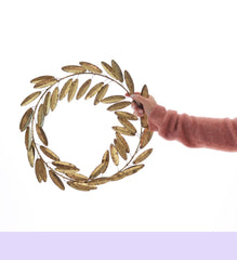 Bungalow gold wreath