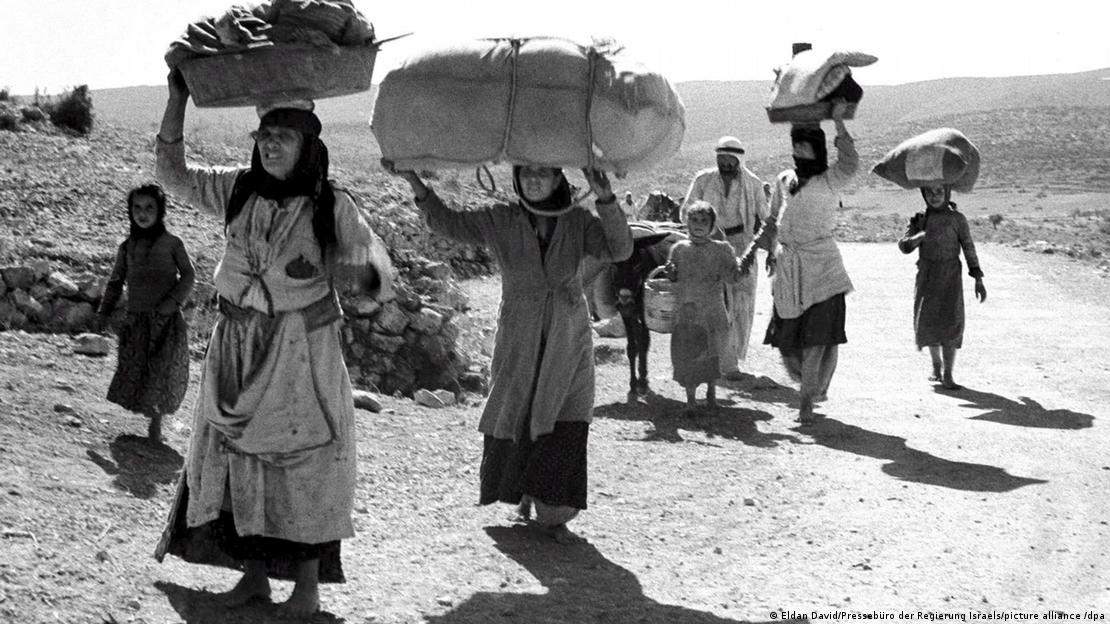 Palestinians Leaving their Homes