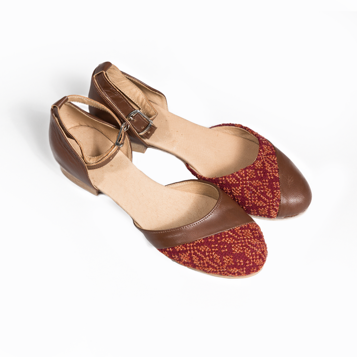 Shop Tatreez Hand-Embroidered Shoes for Women - Darzah
