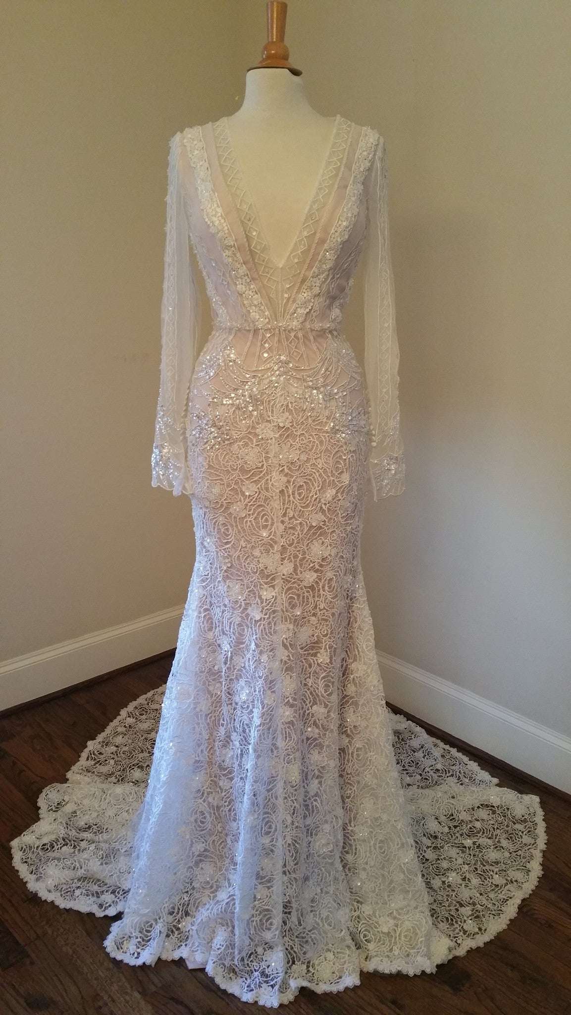 Darius Cordell C2015 Mjls Long Sleeve Wedding Dress 4502