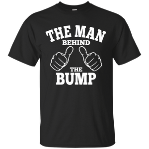 19 THE MAN BEHIND THE BUMP MEN’S T-SHIRT