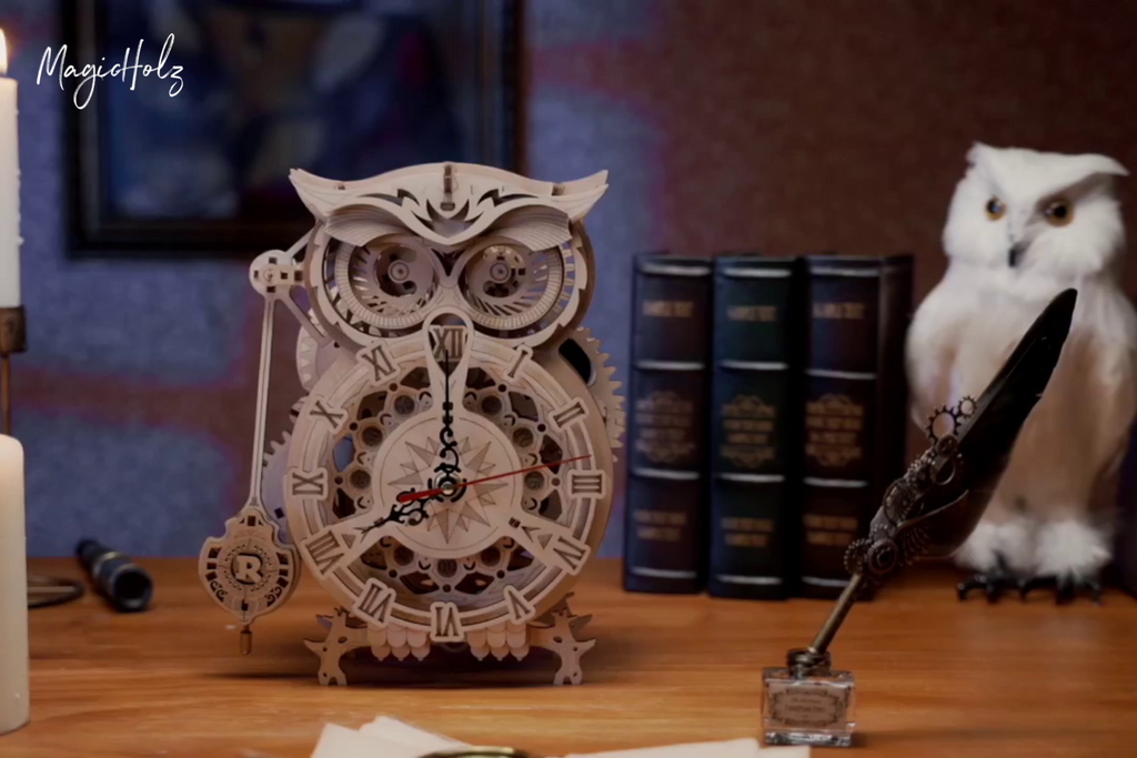 Owl Clock von MagicHolz