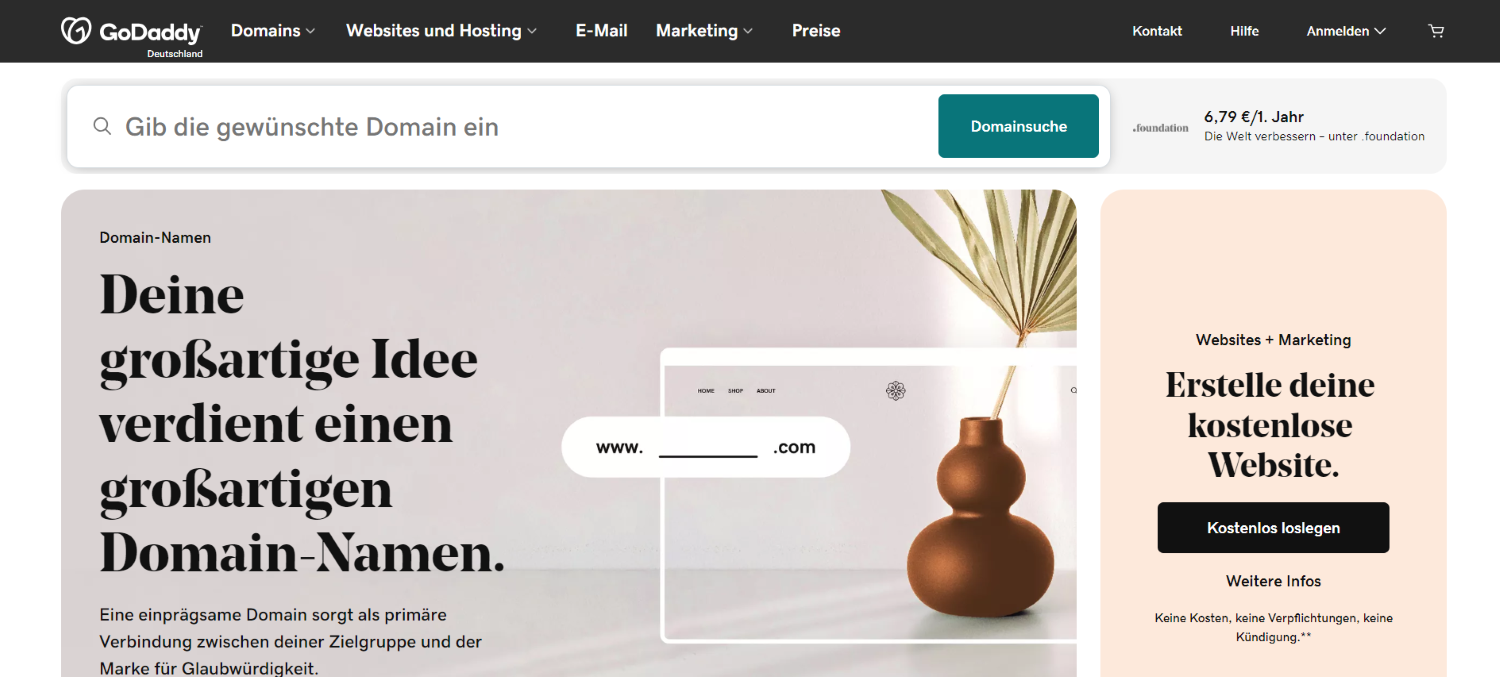 Zu sehen ist die Startseite der Plattform GoDaddy.