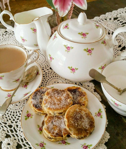 Tea and scones