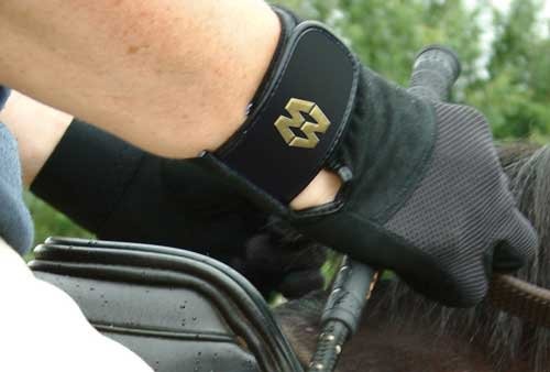 Macwet Mesh Equestrian Gloves-Mesh Back-Longer Cuff
