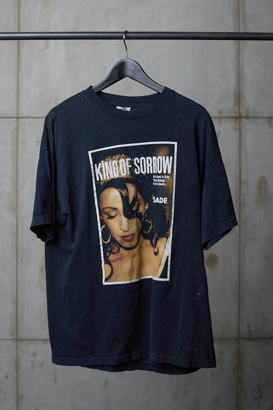 sade king of sorrow vintage Tシャツ | labiela.com