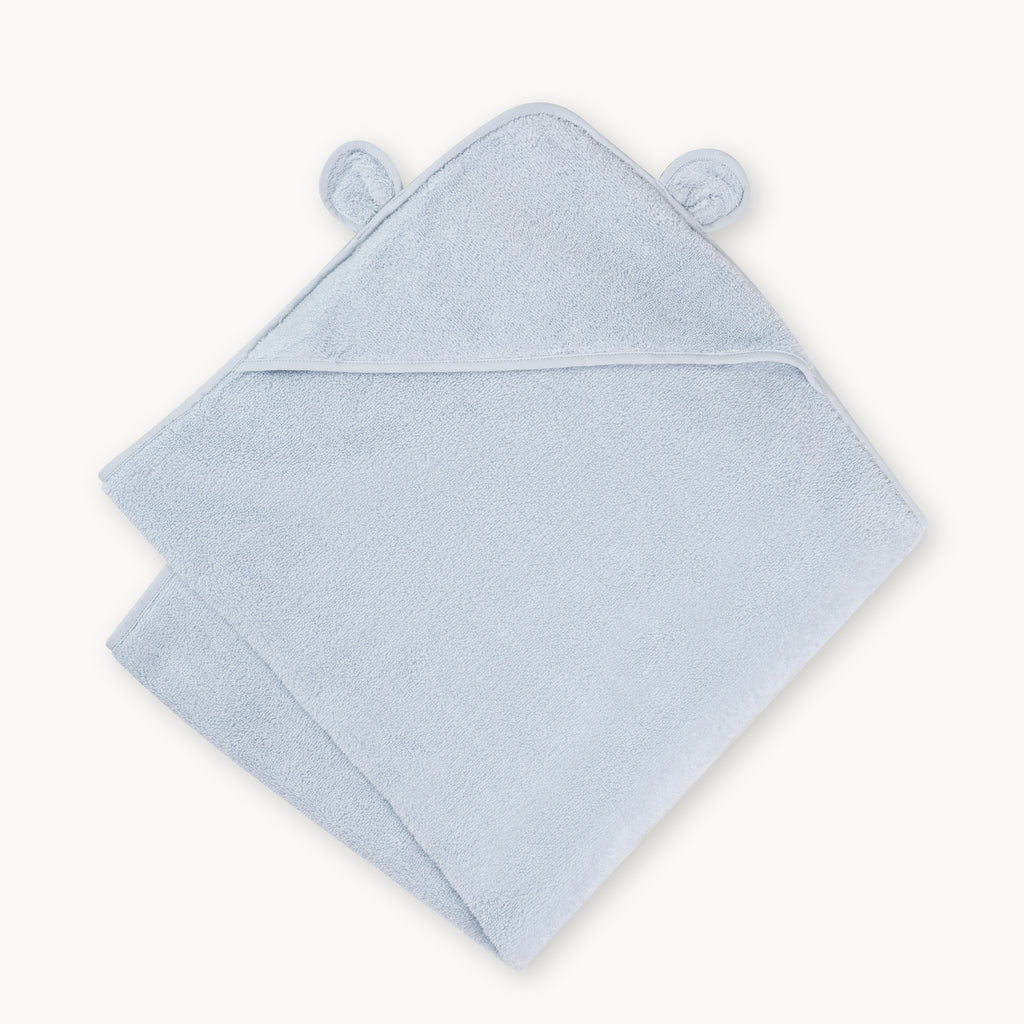 https://cdn.shopify.com/s/files/1/1790/6607/products/Blue-Towel-1_1024x1024.jpg?v=1581424685