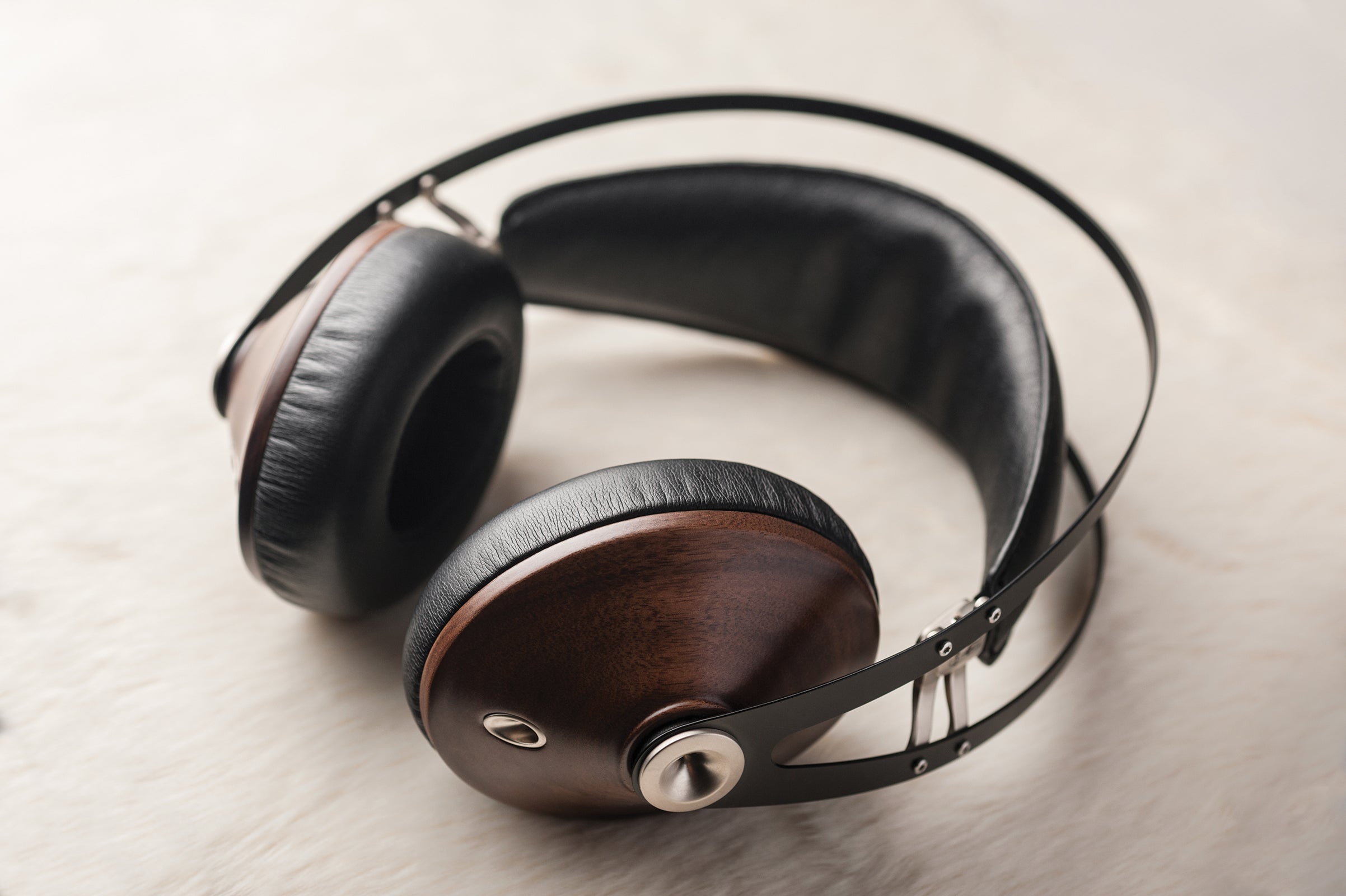 Meze 99 Classic - Headphones.com