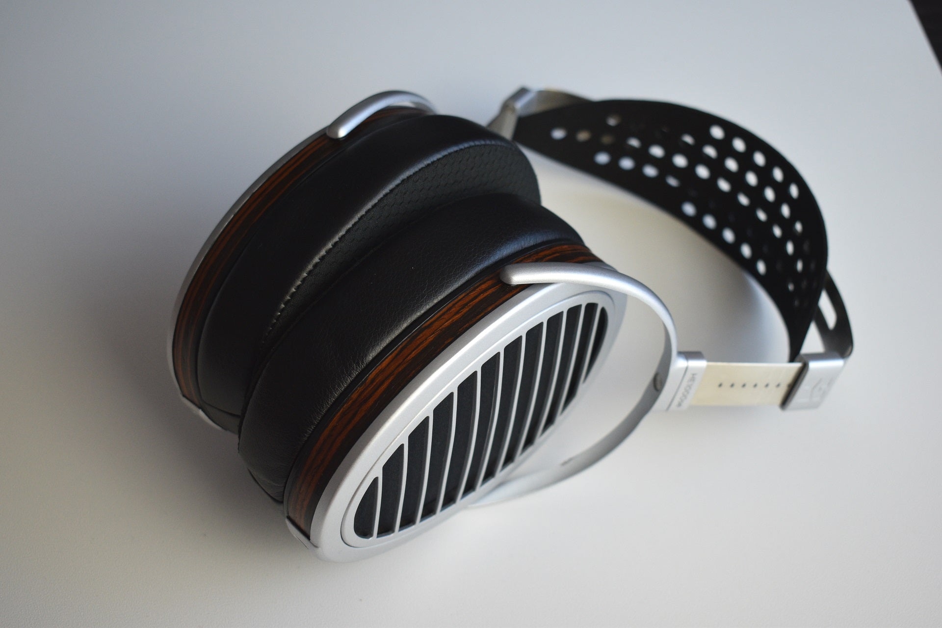 HiFiMAN HE1000se Review | Headphones.com